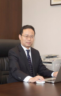 知名公司律师刘惠明(图1)